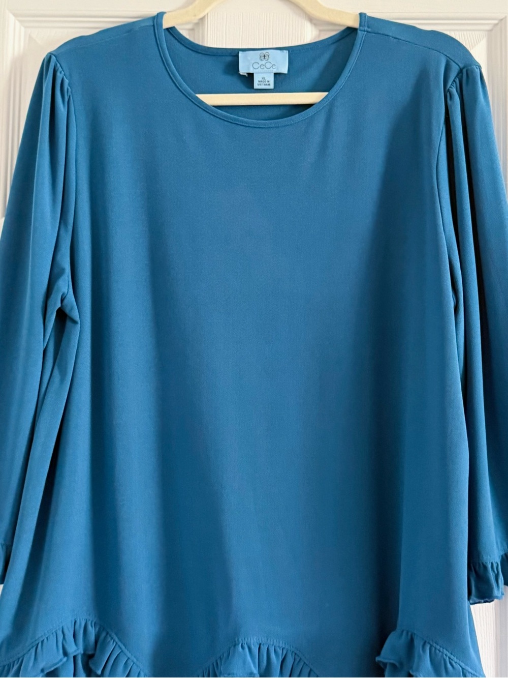CeCe Blue/Teal Ruffle-Hem Stretchy Blouse XL - Picture 3 of 9